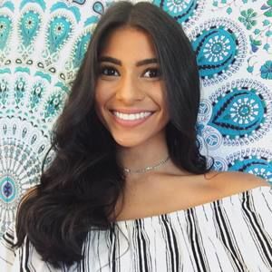 Meet your Posher, Chanel